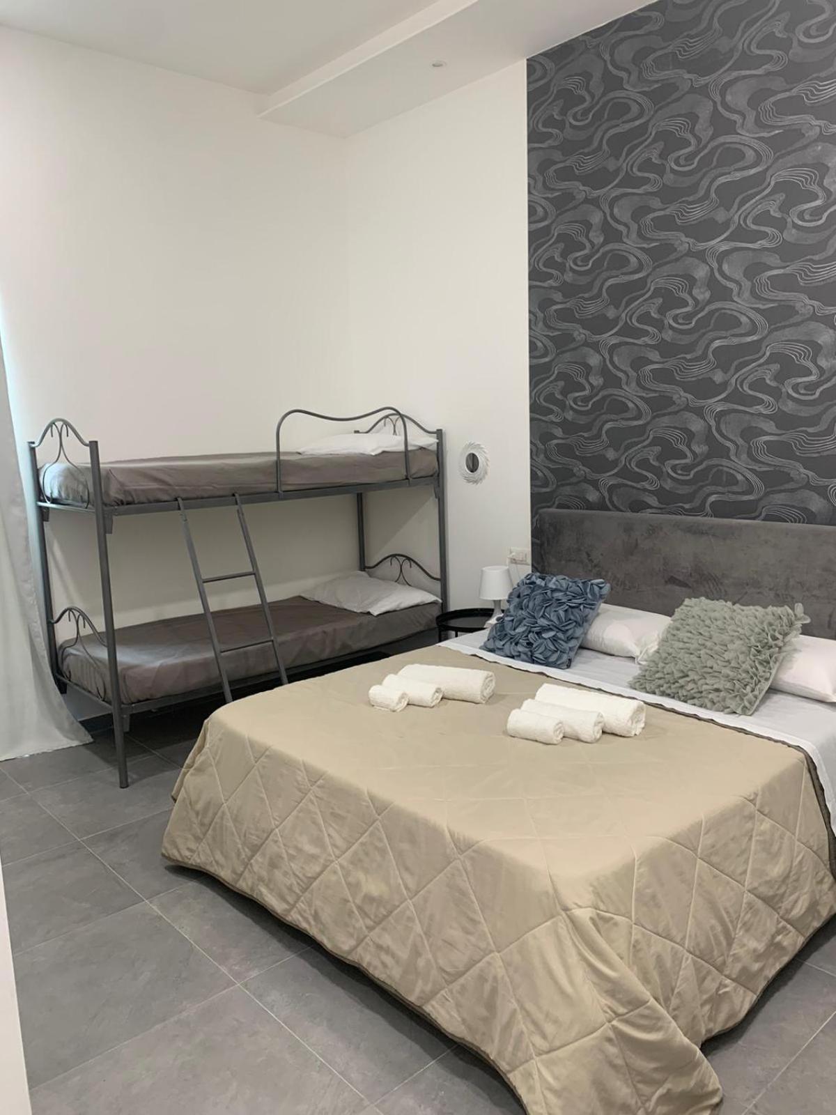 Napoli Skyport Bed & Breakfast ภายนอก รูปภาพ