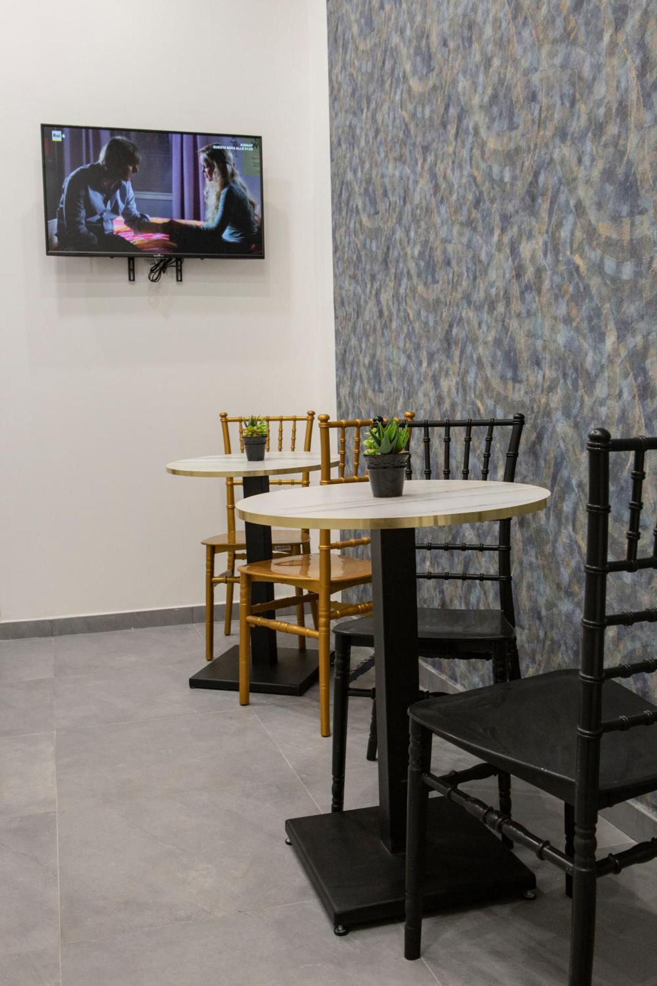 Napoli Skyport Bed & Breakfast ภายนอก รูปภาพ